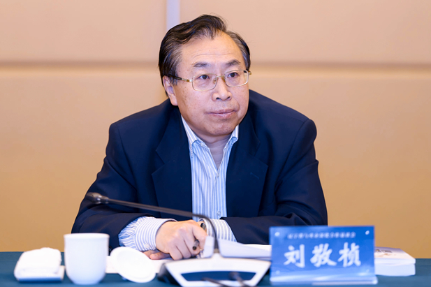 2024年3月2日，以“新興產(chǎn)業(yè)補(bǔ)短板 拓展賽道共煥新”為主題的遼寧省與央企深化合作懇談會(huì)在京召開。遼寧省委書記、省人大常委會(huì)主任郝鵬主持會(huì)議并講話。遼寧省委副書記、省長(zhǎng)李樂(lè)成出席會(huì)議并講話。國(guó)藥集團(tuán)黨委書記、董事長(zhǎng)劉敬楨應(yīng)邀參會(huì)并發(fā)言。2.jpg
