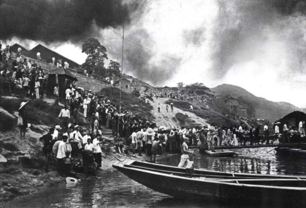1937年，中央制藥廠 (西南藥業(yè)前身)為抗日戰(zhàn)爭(zhēng)中數(shù)百個(gè)師級(jí)以上單位提供了大量麻醉藥品